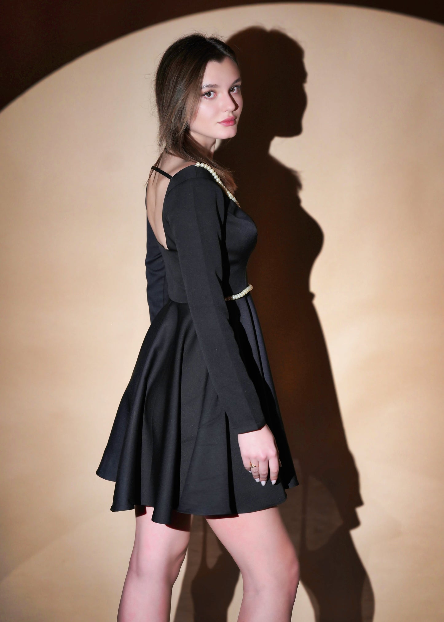 BLACK SWEETHEART NECK PEARL EMBRACE SHORT SKATER DRESS